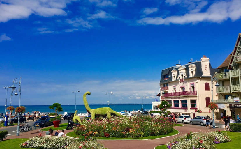 Exterior & Views 2, Hôtel Outre-Mer, Calvados