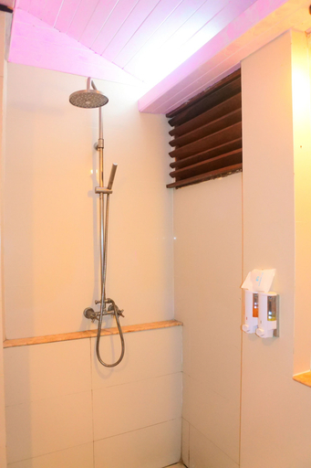 Bathroom 4, Baan Laanta Resort and Spa, Ko Lanta
