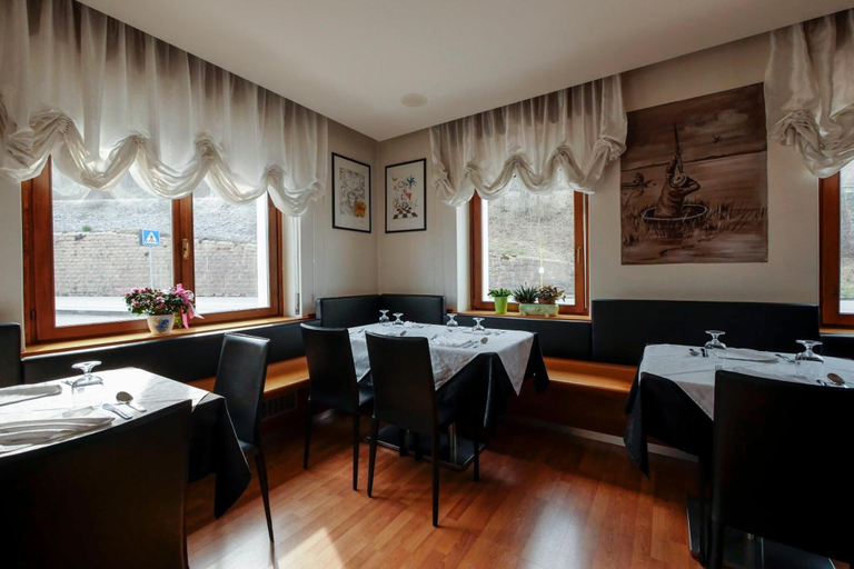 Food & Drinks 5, Albergo De March, Belluno