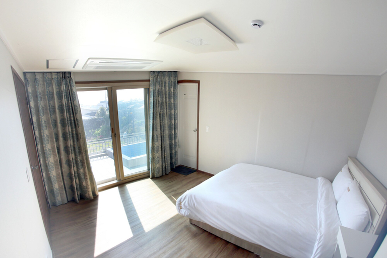 Bedroom 2, MariGold, Jeju