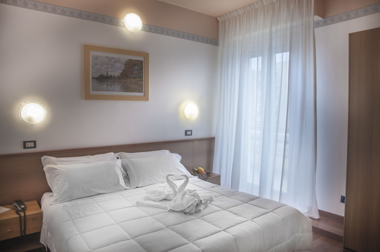 Bedroom 3, Hotel Stella d'Italia, Rimini