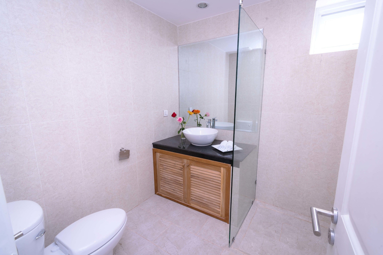 Bathroom 5, Sun Apartment, Phnom Penh