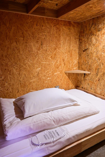 Bedroom 4, Kawaramachi Dormitory - Hostel, Takamatsu