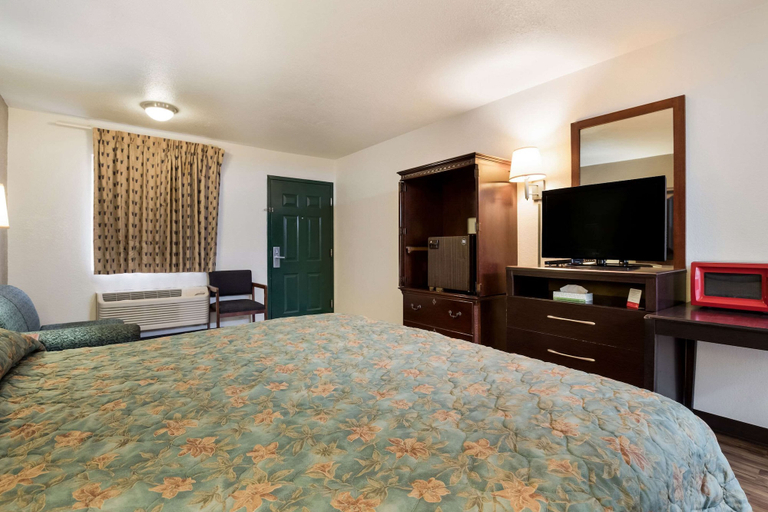 Bedroom 3, Econo Lodge Bartlesville Hwy 75, Washington