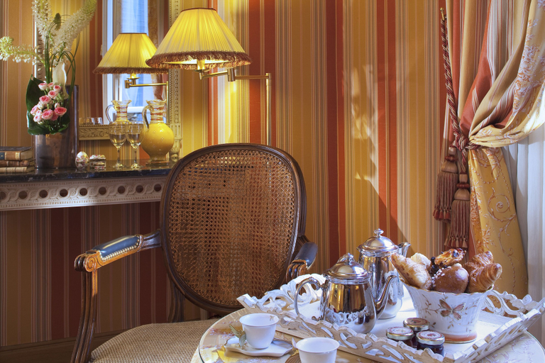 Food & Drinks 5, Hotel Chambiges Elysées, Paris