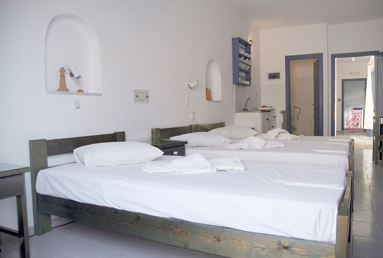 Bedroom 3, Pelagos Studios, South Aegean