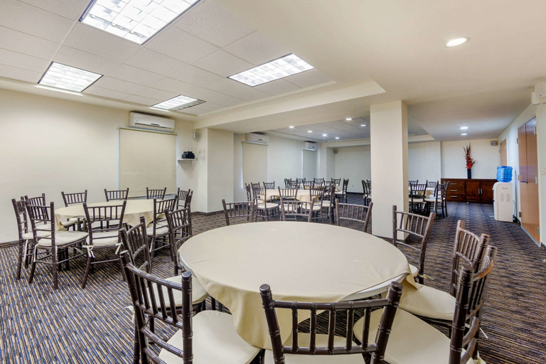 Food & Drinks 5, Sleep Inn Monclova, Monclova