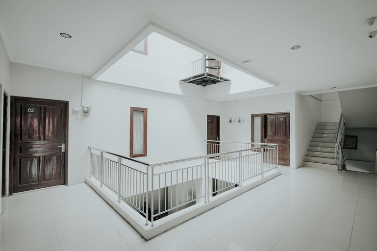 Others 4, DPARAGON JALAN JOGJA, Semarang