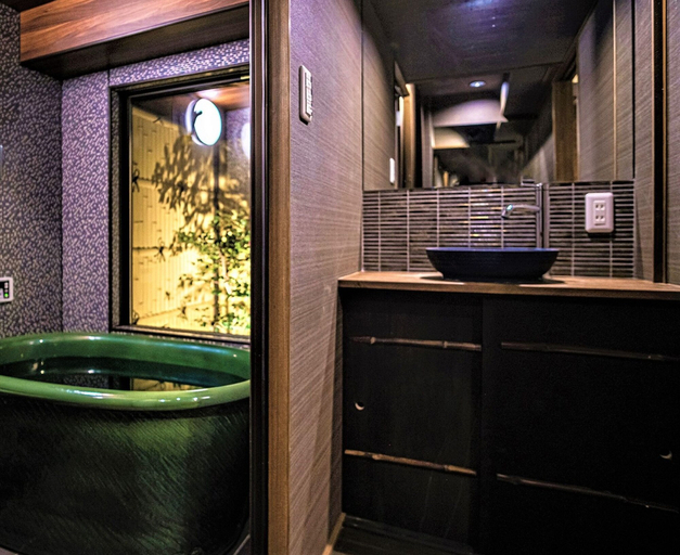 Bathroom 4, Kyoran-Ruantei, Kyoto