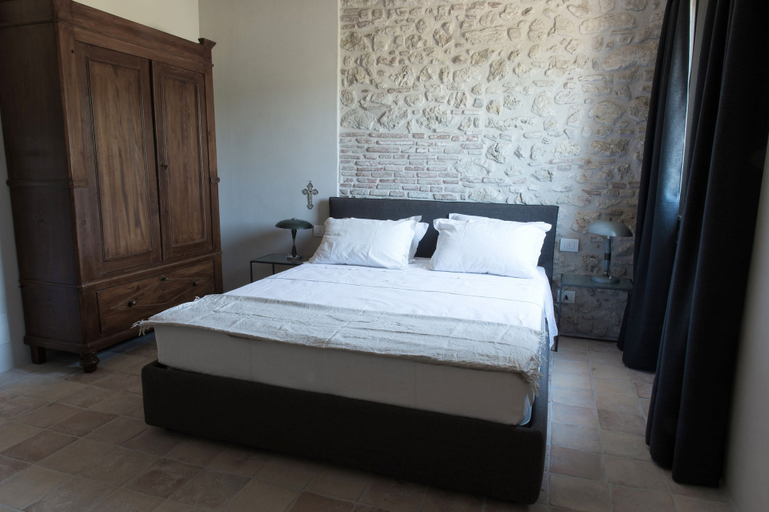 Bedroom 2, Casale Valigi, Terni