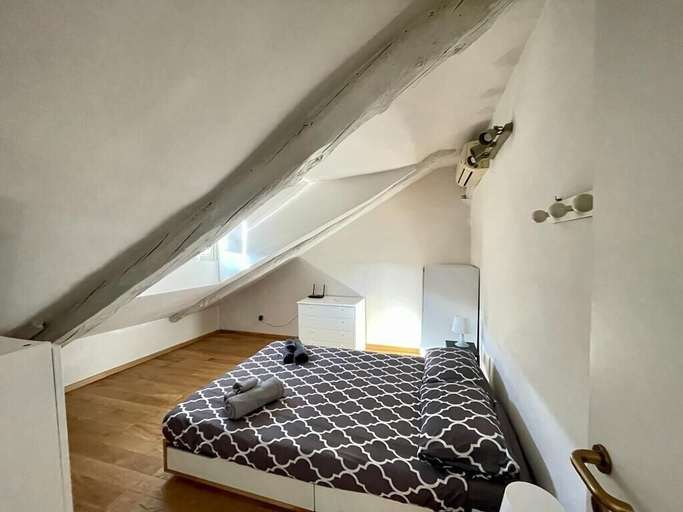 Bedroom 3, Casa Breton, Torino