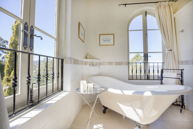 Bathroom 5, Villa Howden, Kingborough