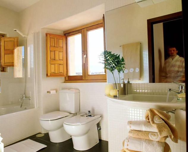 Bathroom 4, Hotel Rural Casa Granero, Madrid