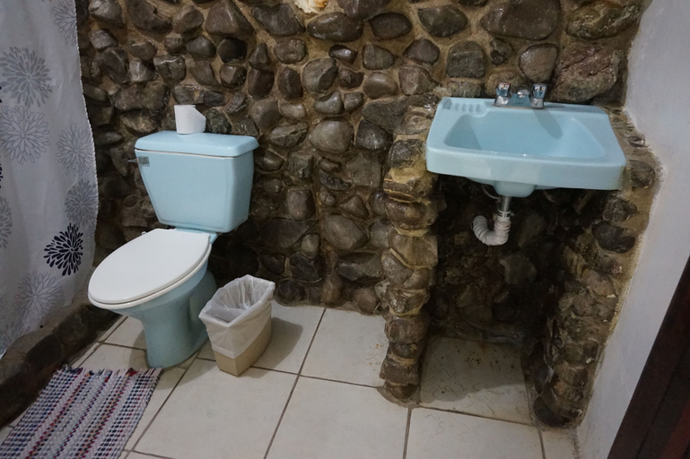 Bathroom 5, Hotel Aurora, Puntarenas