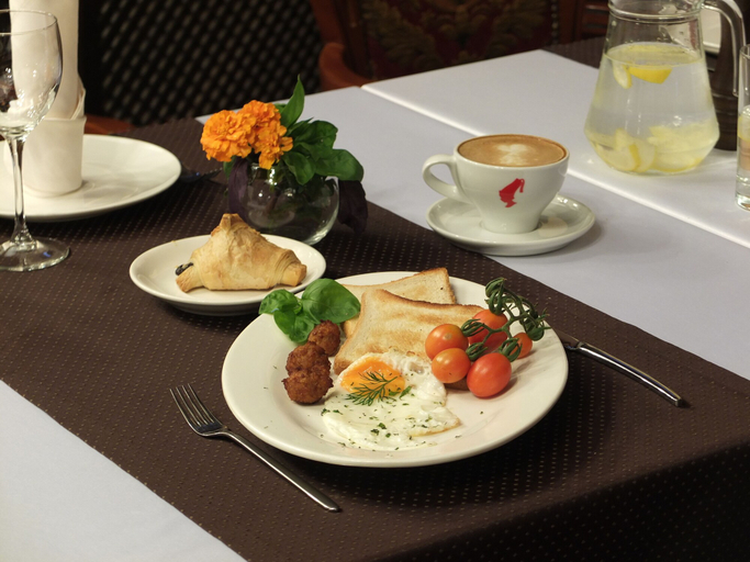 Food & Drinks 4, Club Hotel Korona, Laishevskiy rayon