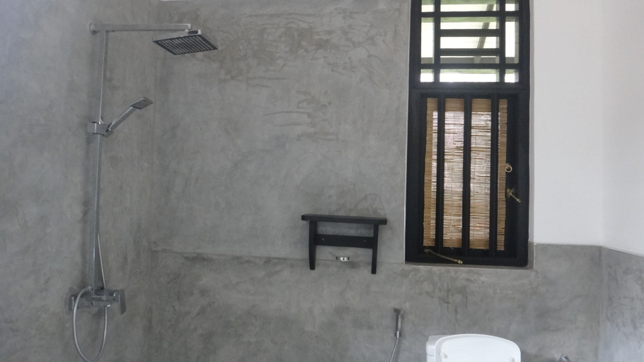 Bathroom 3, Seagulls Beach & Garden Cabanas, Tangalle