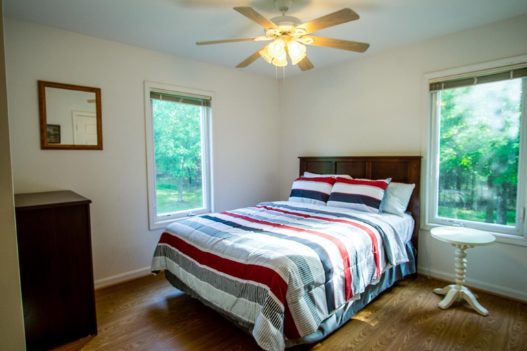 Bedroom 3, Cacapon Connected - Workplace Retreat, Morgan