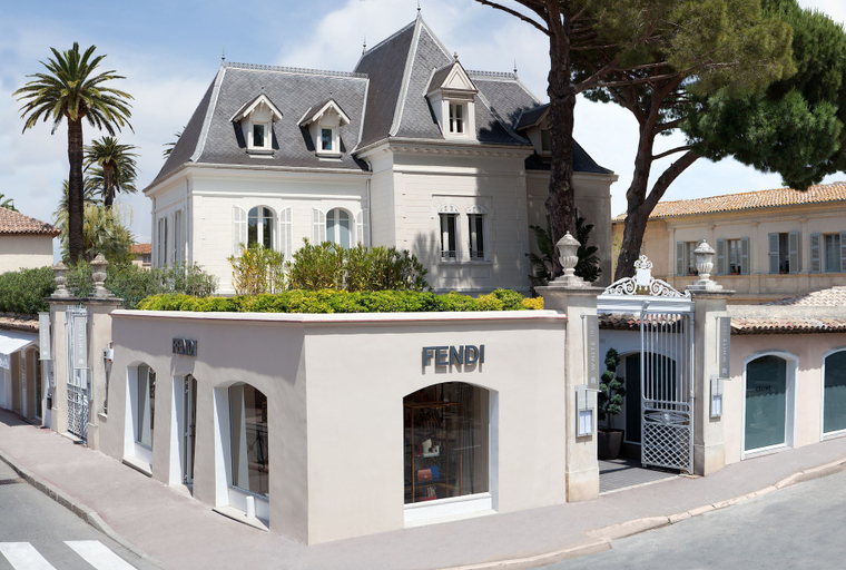 Exterior & Views 3, White 1921 Saint-Tropez, Var