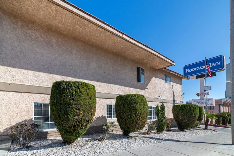 Exterior & Views 2, Rodeway Inn Barstow Route 66, San Bernardino