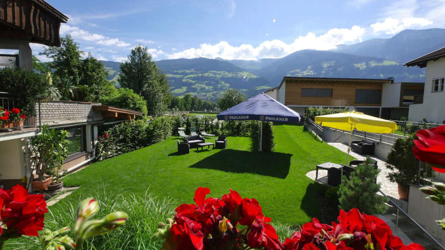 Exterior & Views 2, Hotel & Apart Central, Schwaz