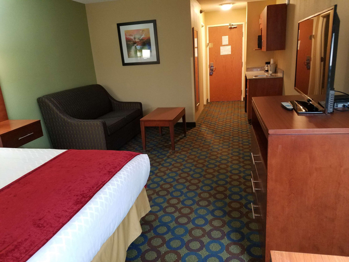 Bedroom 3, Best Western Troy Hotel, Madison