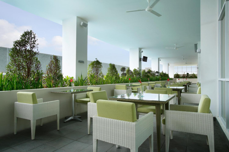Food & Drinks 5, Santika Cikarang, Cikarang