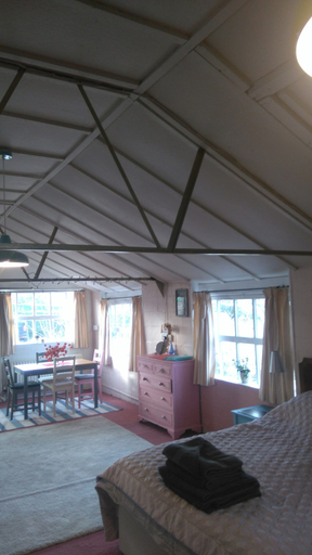 Bedroom 2, Pear Tree Farm, Somerset