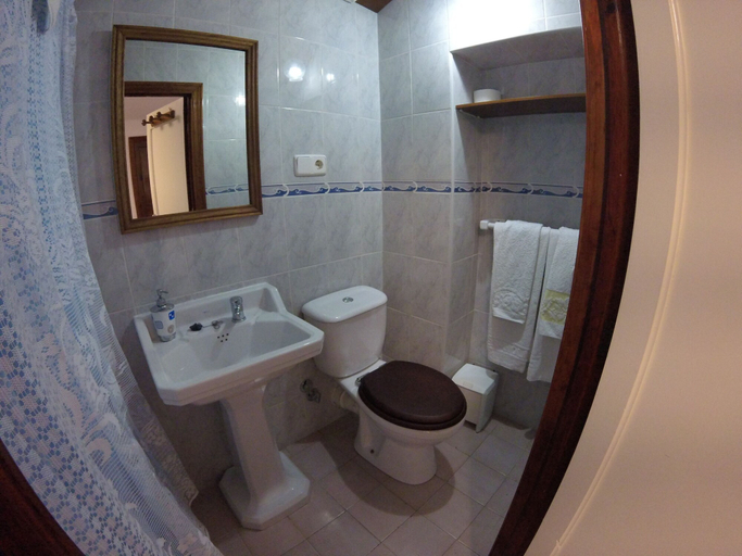 Bathroom 4, Hostal Casa Margarita, Baleares