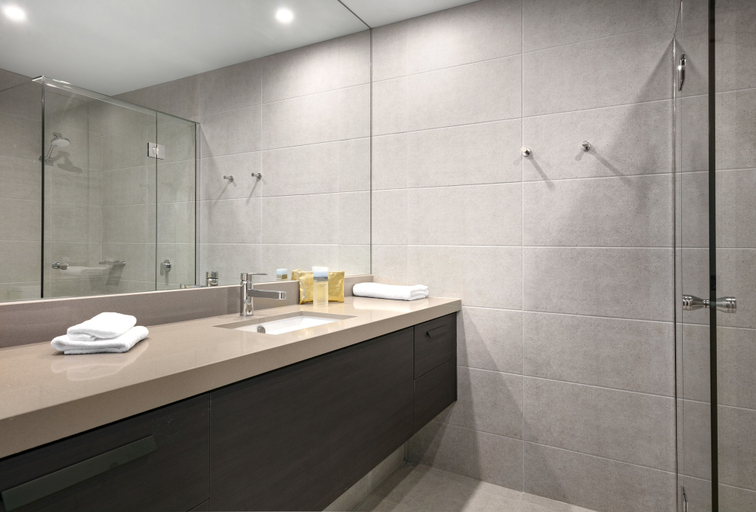 Bathroom 5, Quality Hotel Parklake Shepparton, Shepparton
