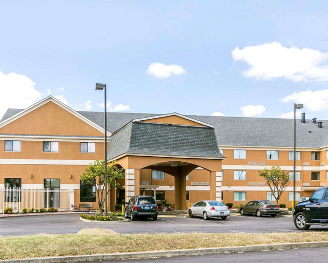 Exterior & Views 2, Quality Inn & Suites University/Airport, Jefferson