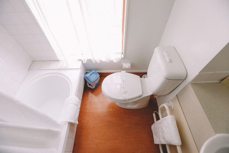 Bathroom 5, Addington Stadium Motel, Christchurch