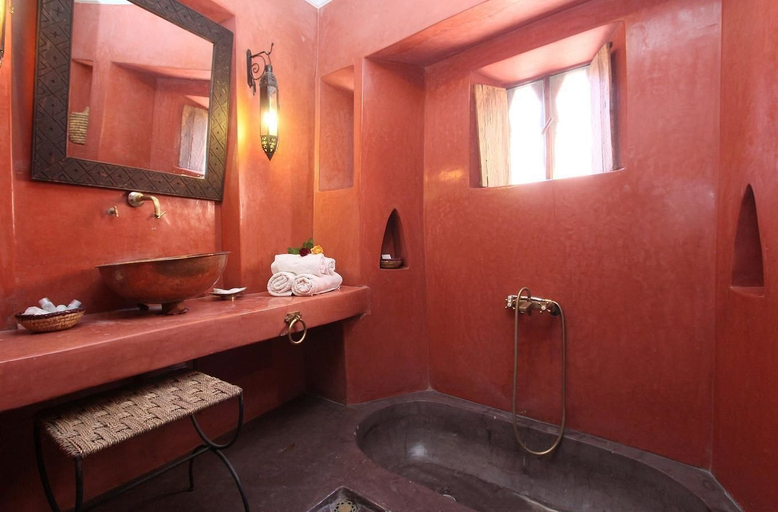 Bathroom 5, Riad El Youssoufi, Marrakech