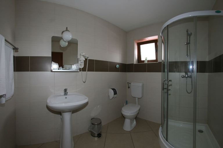 Bathroom 3, Vila Toparceanu, Otopeni