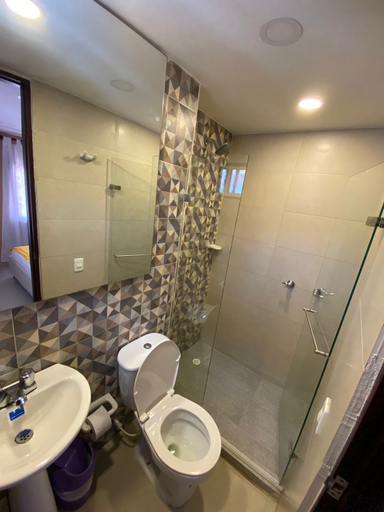 Bathroom, CL-3 Habitación doble en Getsemaní, Cartagena de Indias