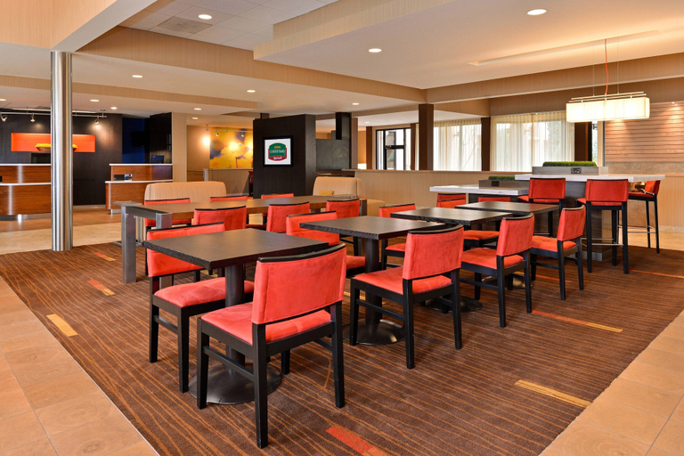Food & Drinks 5, Courtyard by Marriott Dallas Northwest, Dallas
