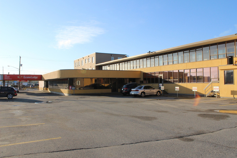 Exterior & Views 2, Econo Lodge, Greater Sudbury