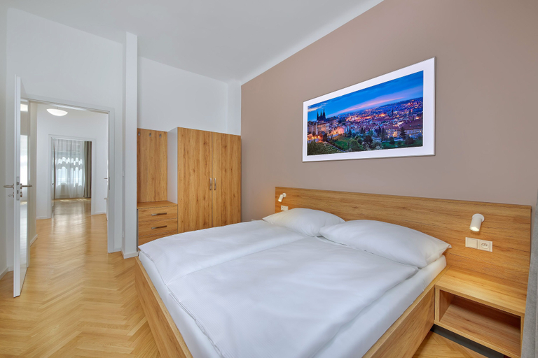 Bedroom 3, DownTown Suites Kodanská, Praha 2