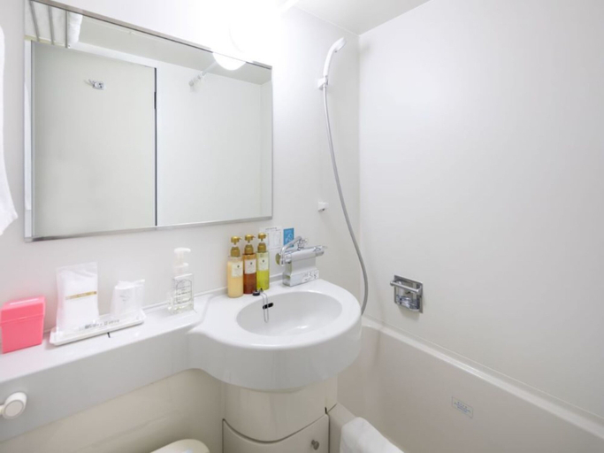 Bathroom 3, Central Hotel Imari, Imari
