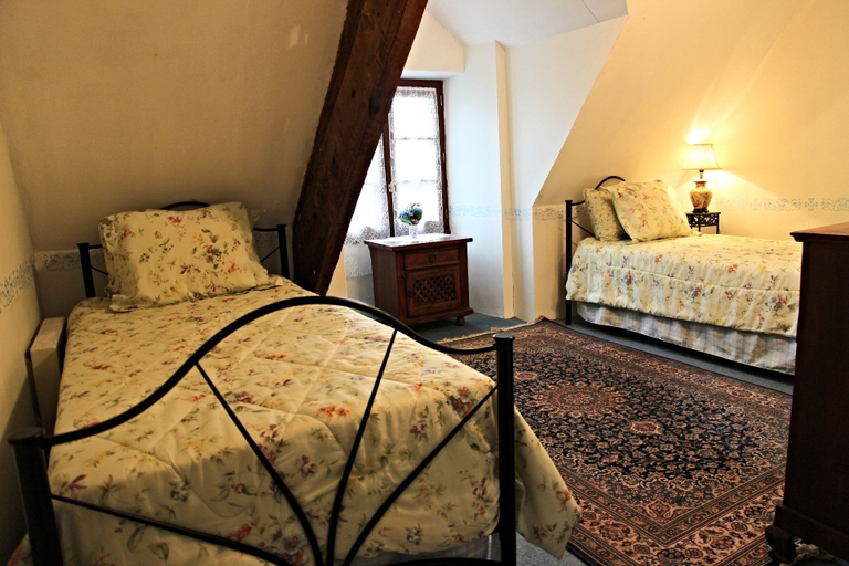 Bedroom 5, The Archeologist Home-Chateau Le Mur, Ille-et-Vilaine