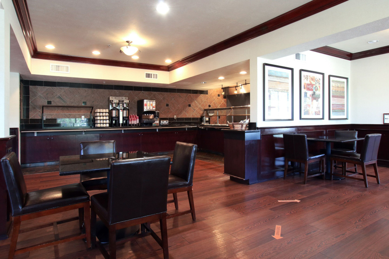 Food & Drinks 5, Oxford Suites Spokane Valley, Spokane