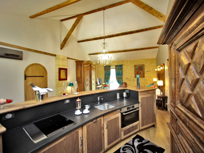 Bathroom 3, Manoir de la Malartrie, Dordogne