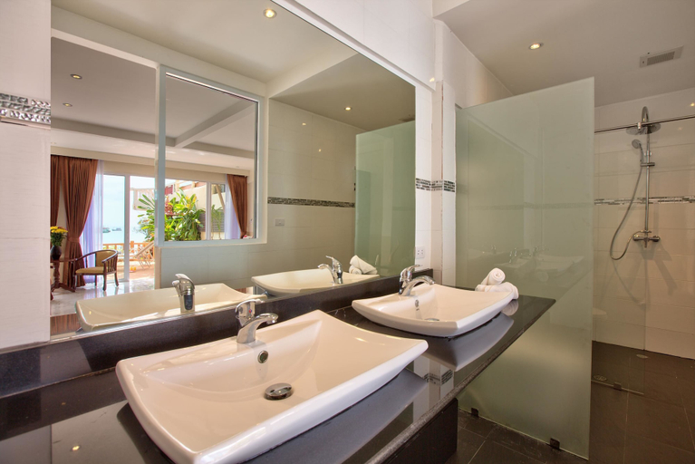 Bathroom 3, Crystal Bay Beach Resort, Ko Samui