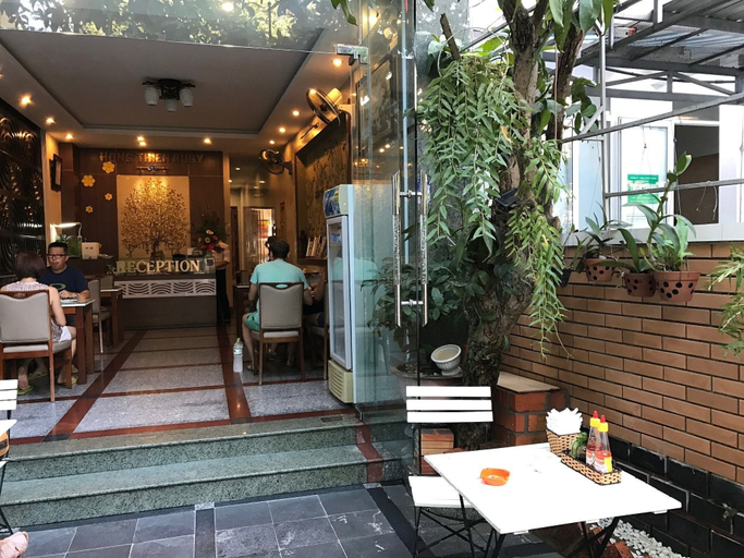 Food & Drinks 5, Ruby Hotel, Huế