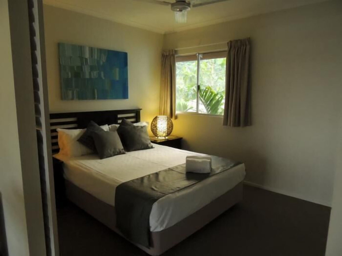 Bedroom 3, Airlie Central Apartments, Whitsunday