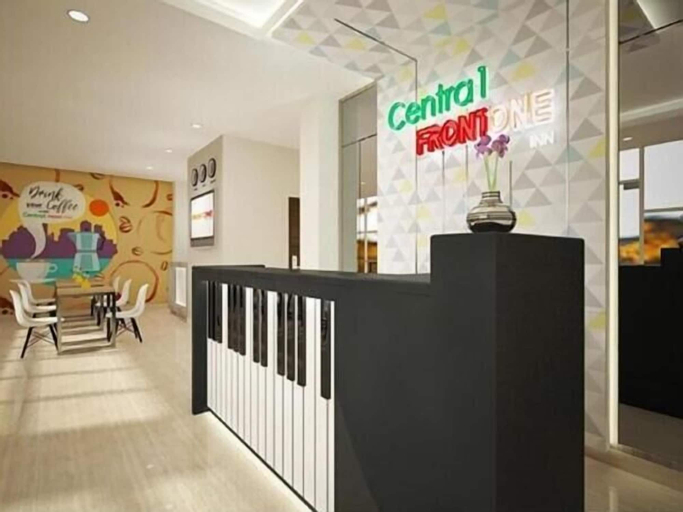 Public Area 5, Central Front One Inn Jakarta Airport, Tangerang