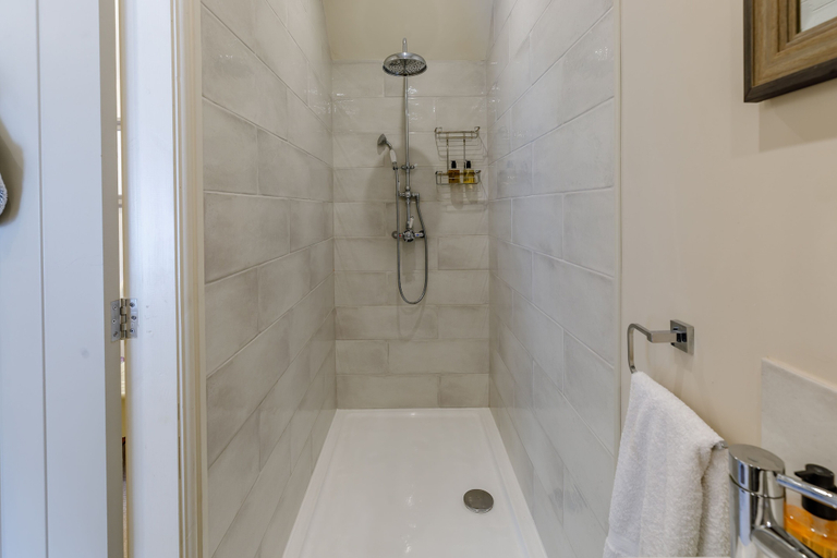Bathroom 3, The Grousemoor Country House, Denbighshire