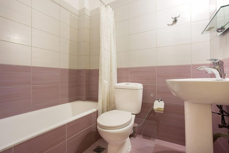 Bathroom 5, Aktaion Hotel, Peloponnese