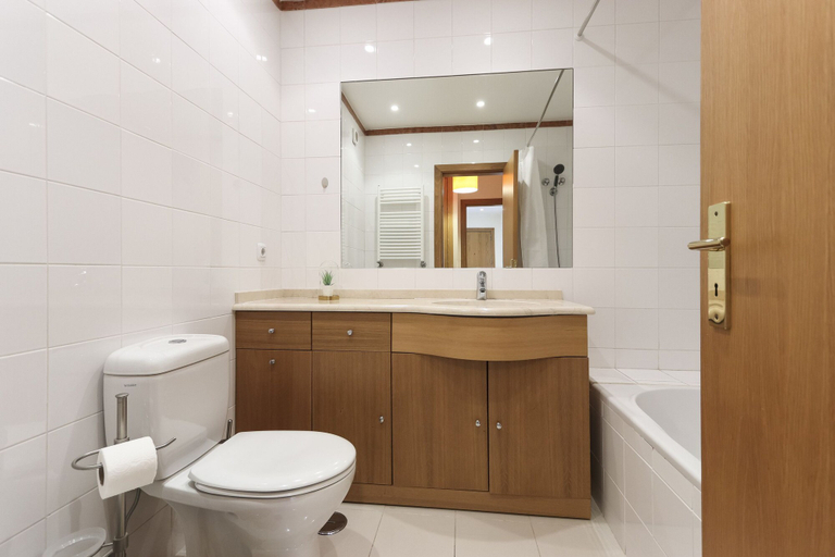 Bathroom 4, Expo Delight by Homing, Lisbon