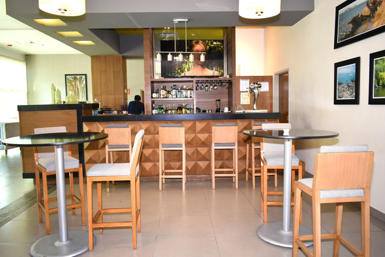 Food & Drinks 5, Hampton Inn by Hilton Hermosillo, Hermosillo