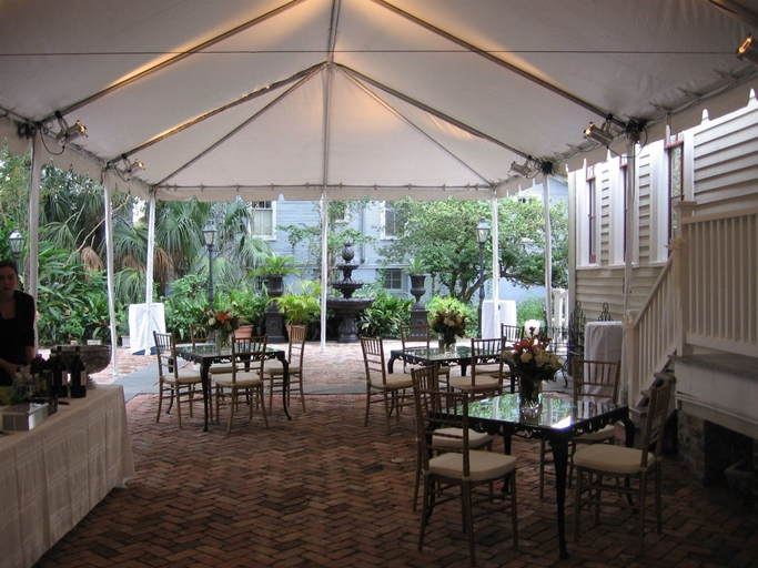 Food & Drinks 5, Degas House, Orleans